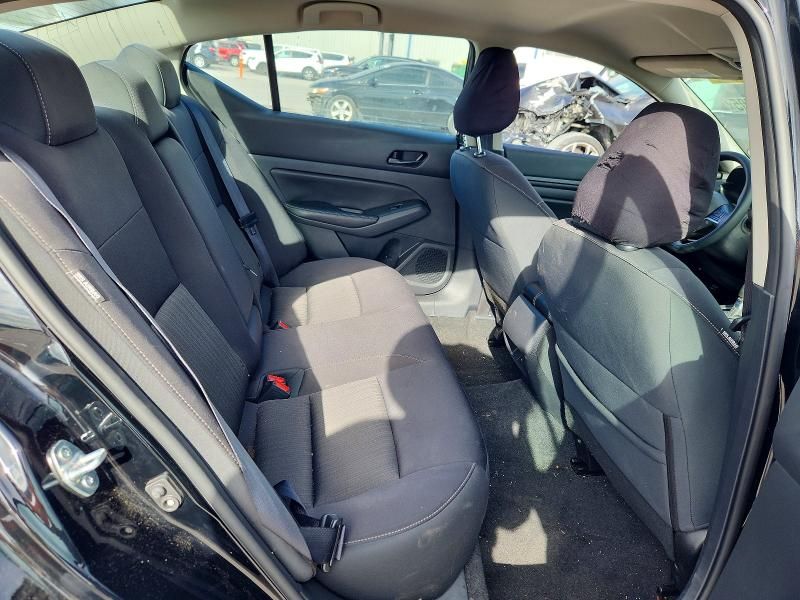 2024 Nissan Altima sv