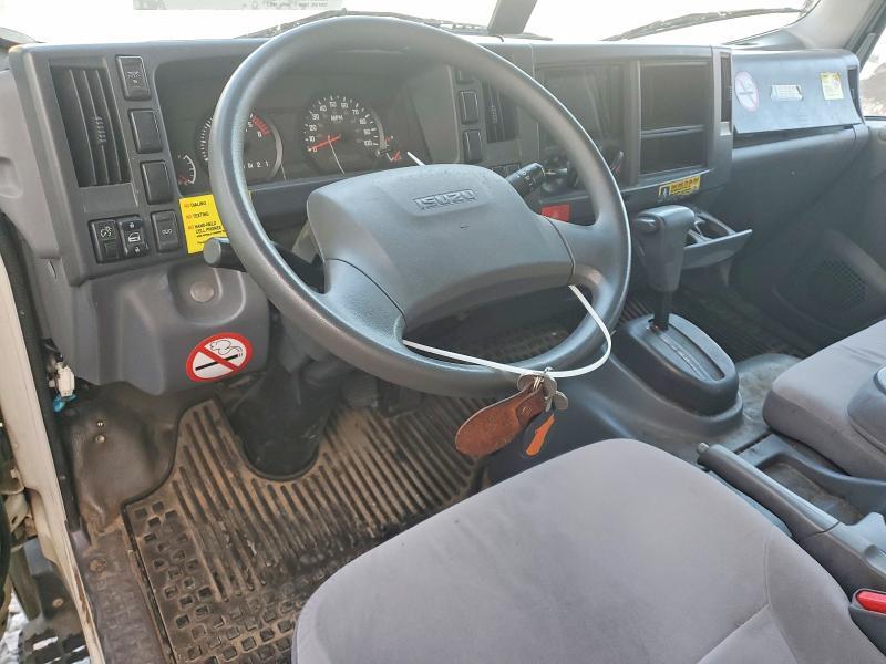2019 Isuzu NPR BOX Truck