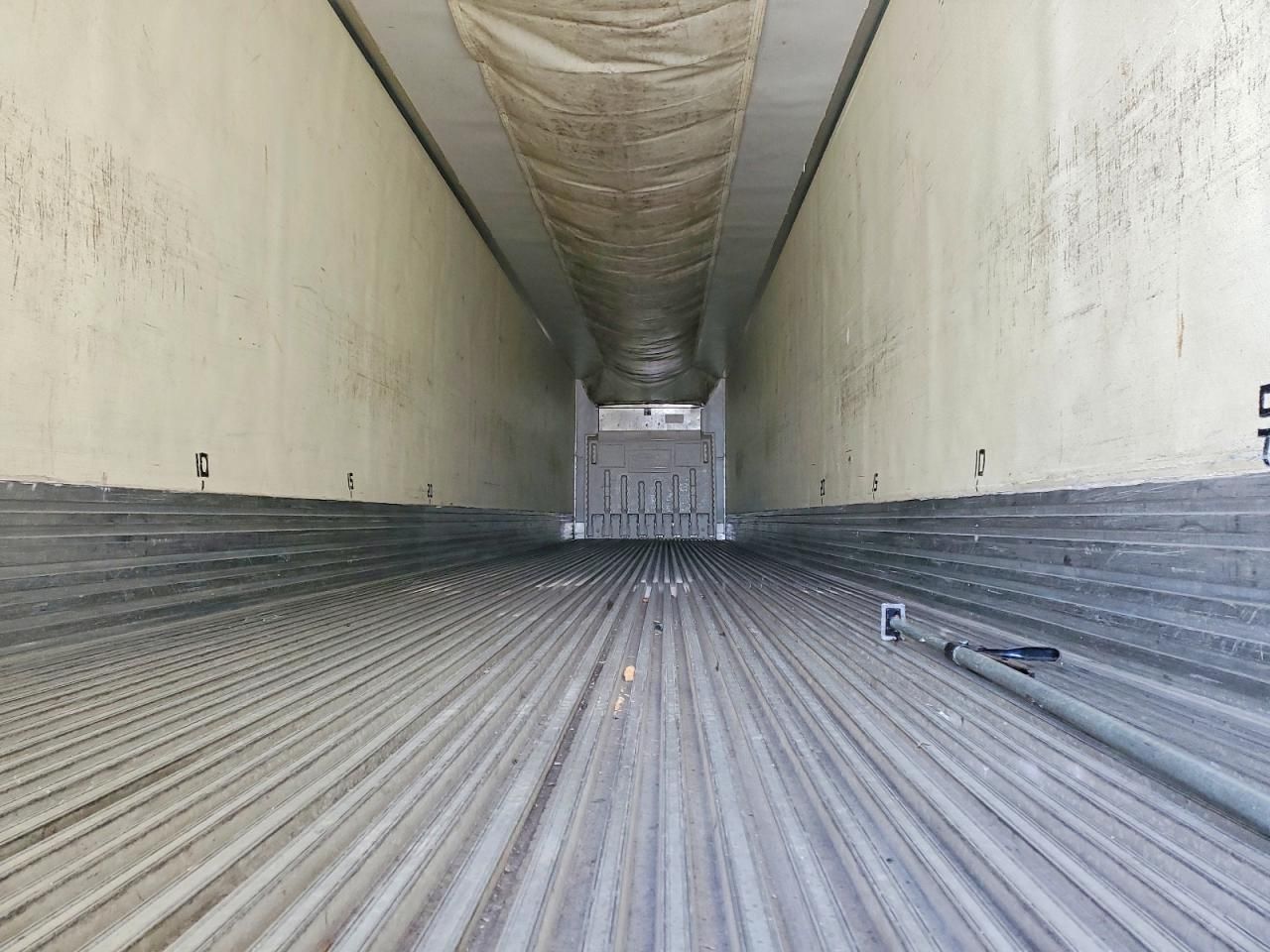 2012 Utility VS2RA Refrigerated Van Trailer