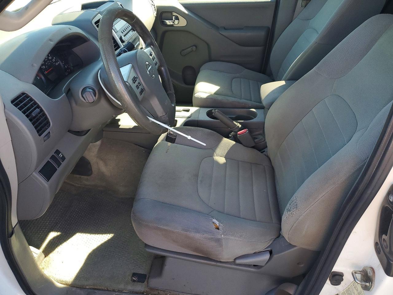 2016 Nissan Frontier S