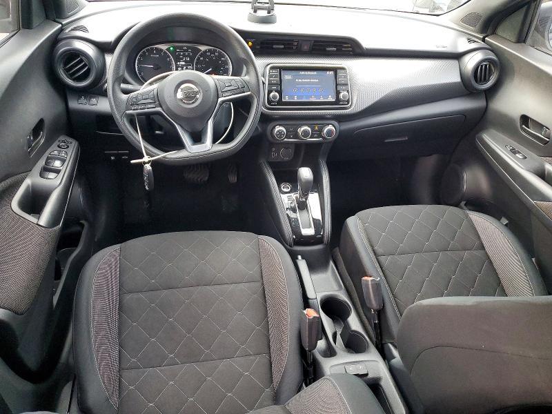 2019 Nissan Kicks s