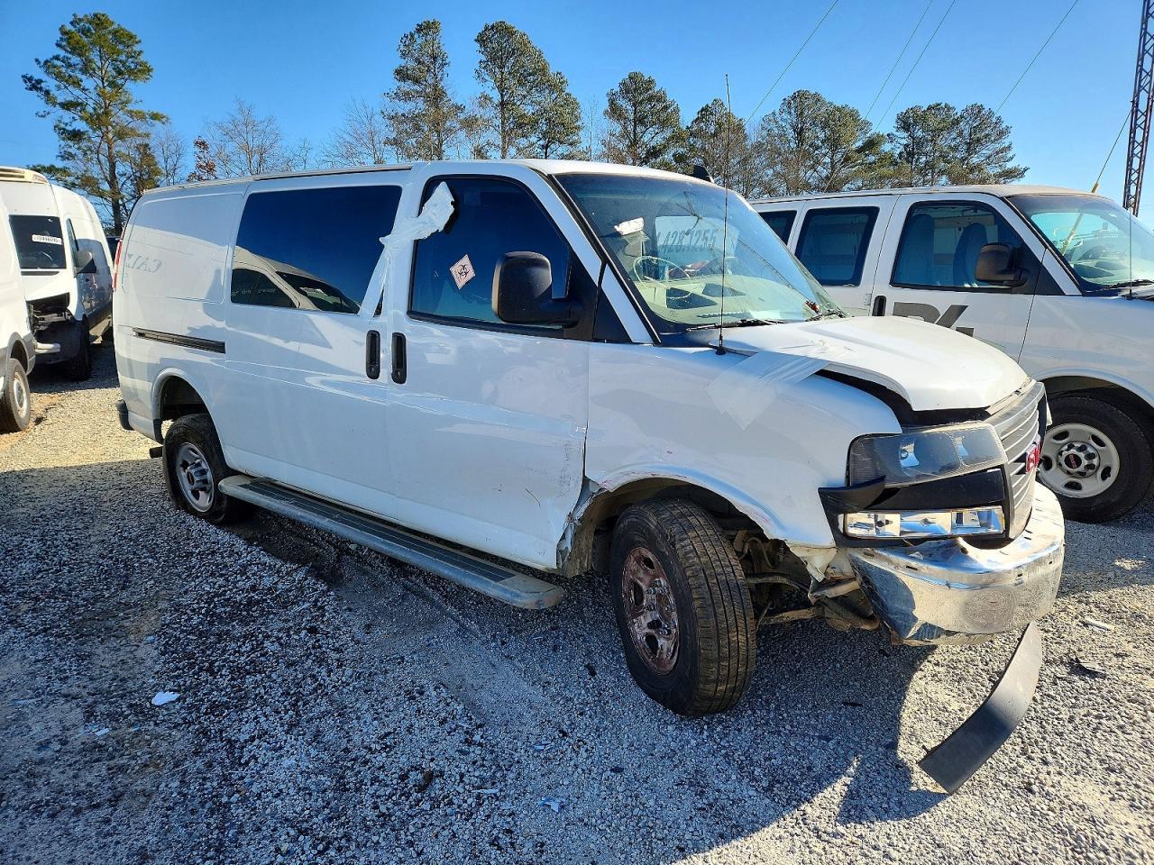 2020 GMC Savana G2500 Delivery van