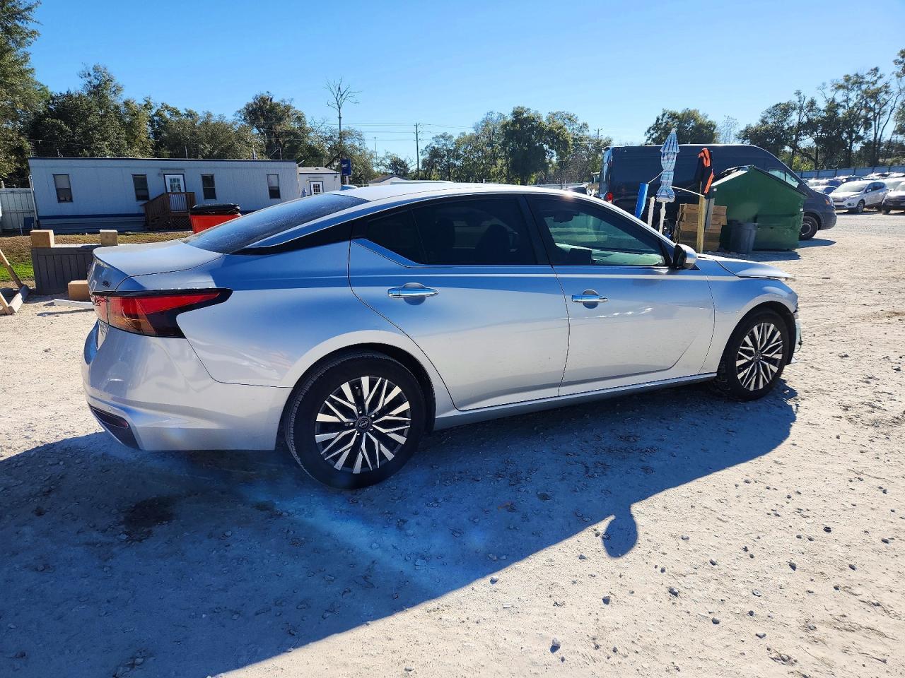 2023 Nissan Altima sv