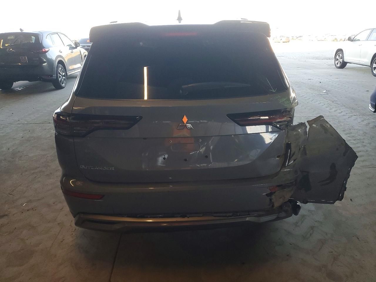 2025 Mitsubishi Outlander sel