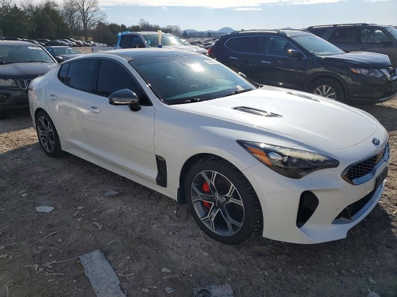 2019 KIA Stinger GT2