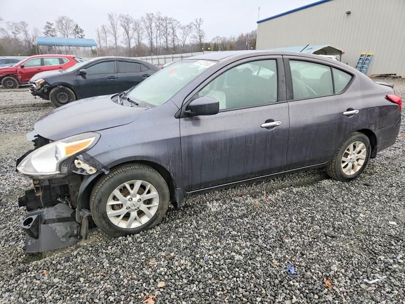 2015 Nissan Versa s