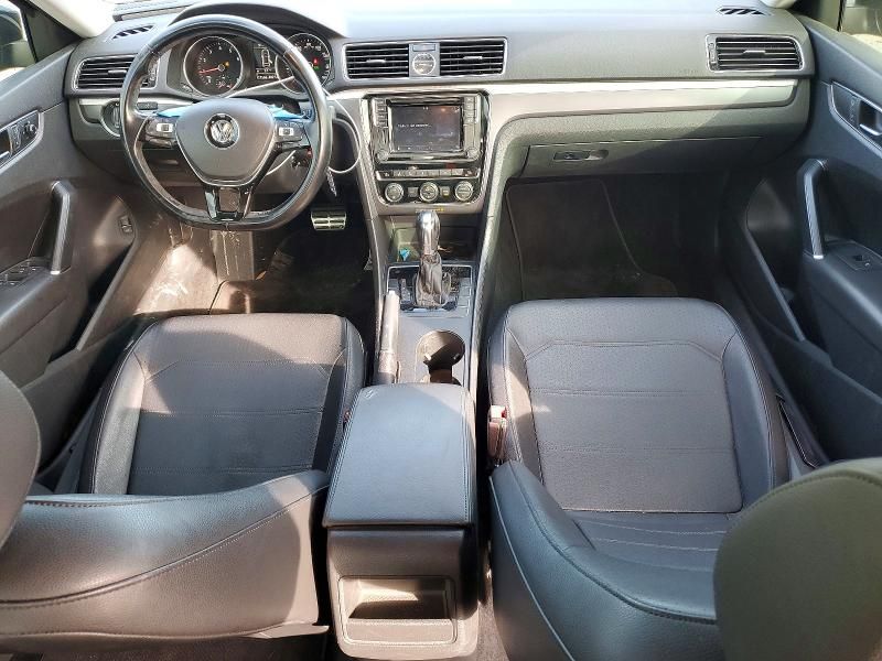 2017 Volkswagen Passat R-line