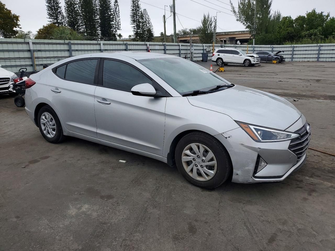 2019 Hyundai Elantra se