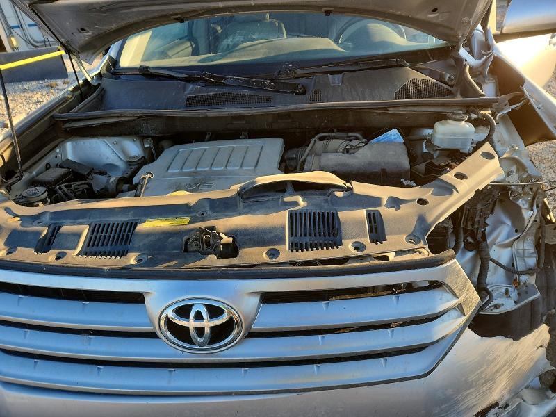 2011 Toyota Highlander Base
