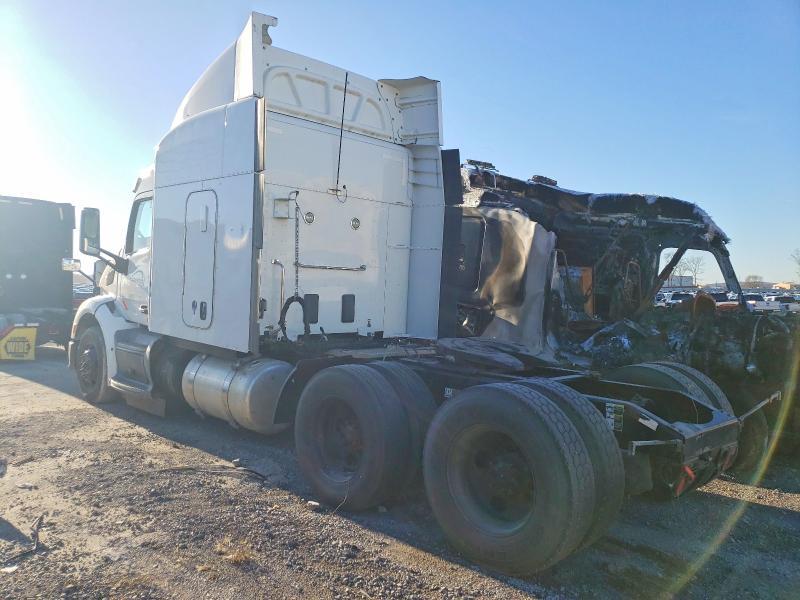 2018 Peterbilt 579 Semi Truck