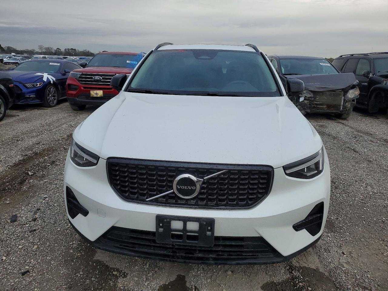 2024 Volvo Xc40 Core