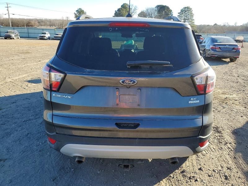 2018 Ford Escape se