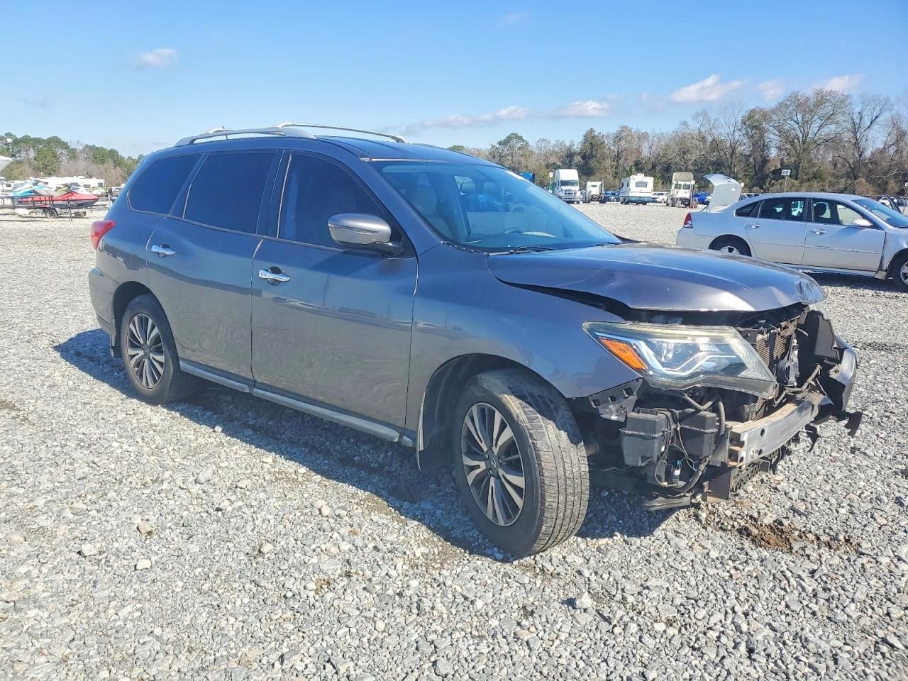 2017 Nissan Pathfinder s
