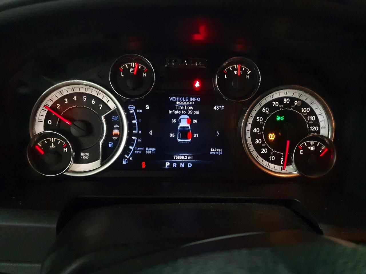 2017 Dodge Ram 1500 slt