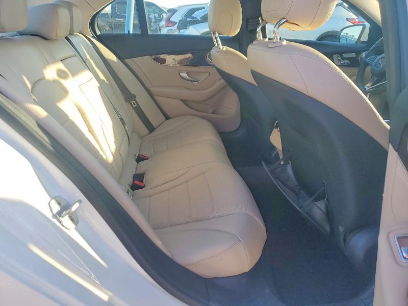 2015 Mercedes-Benz C300