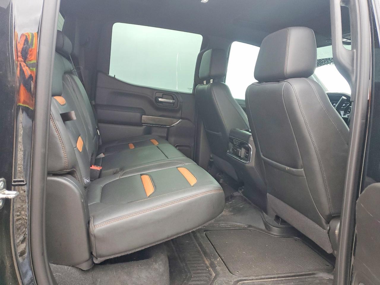 2021 GMC Sierra K1500 AT4