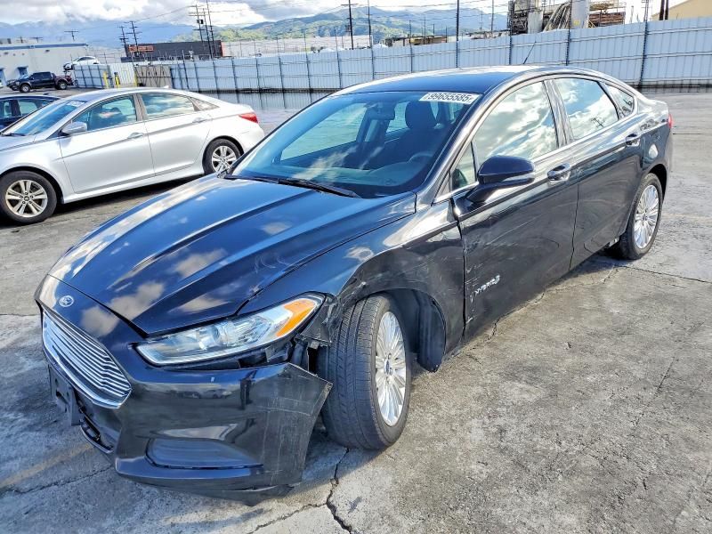 2016 Ford Fusion se Hybrid