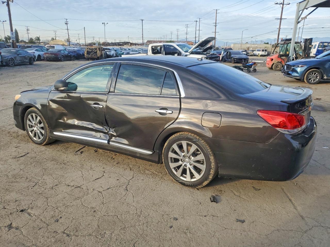 2011 Toyota Avalon Base