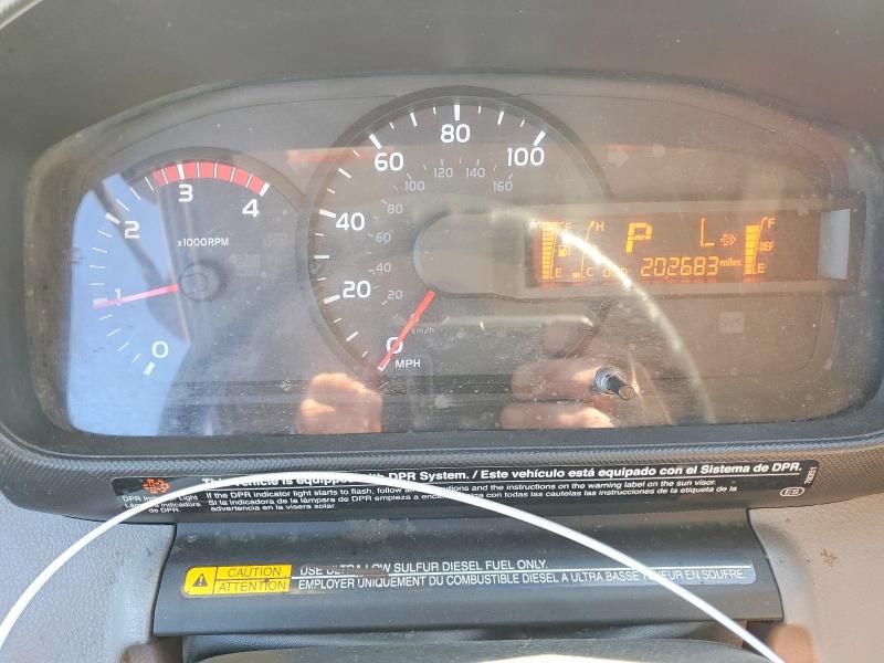 2019 Hino 195 Flatbed Truck