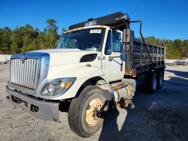 2016 International 7400 Dump Truck