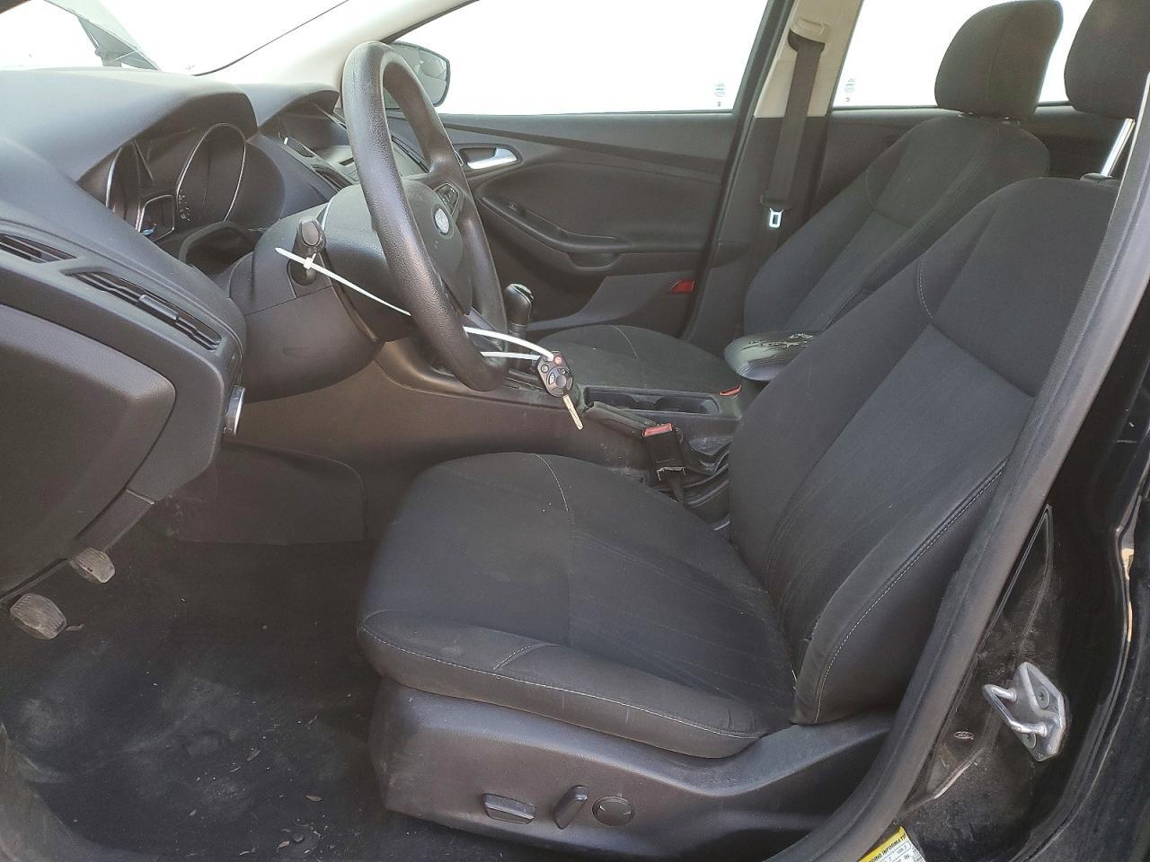 2016 Ford Focus se