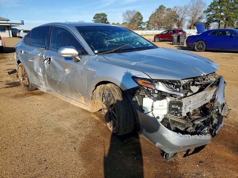 2021 Toyota Camry xse