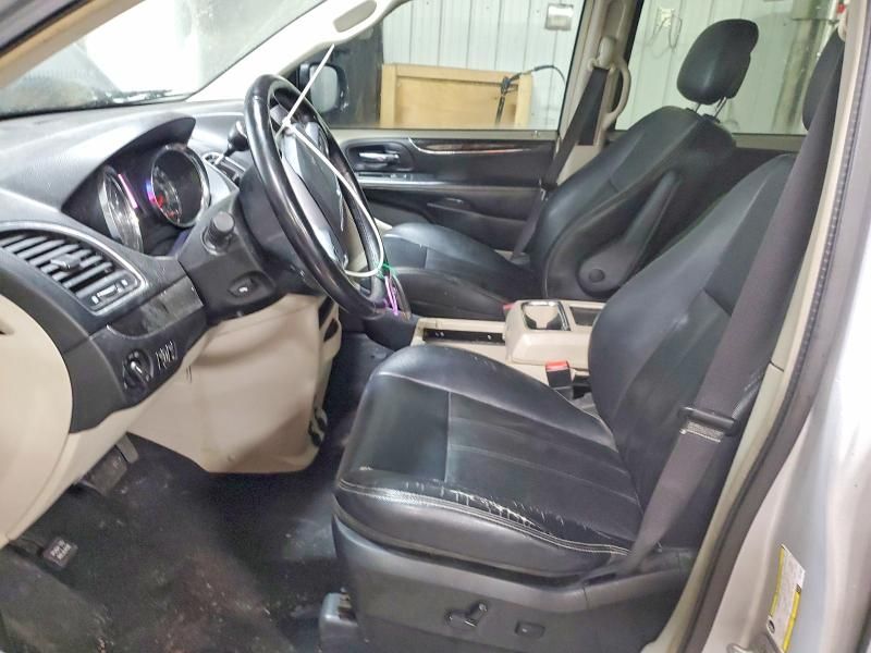 2012 Chrysler Town & Country Touring