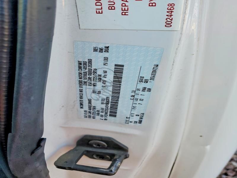 2005 Ford Econoline E350 Super Duty Cutaway van