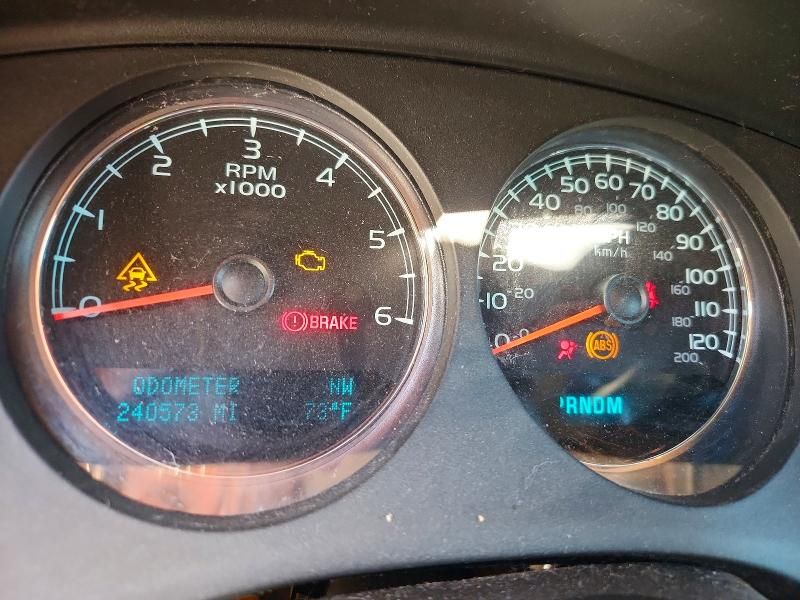 2010 Chevrolet Suburban C1500 ls