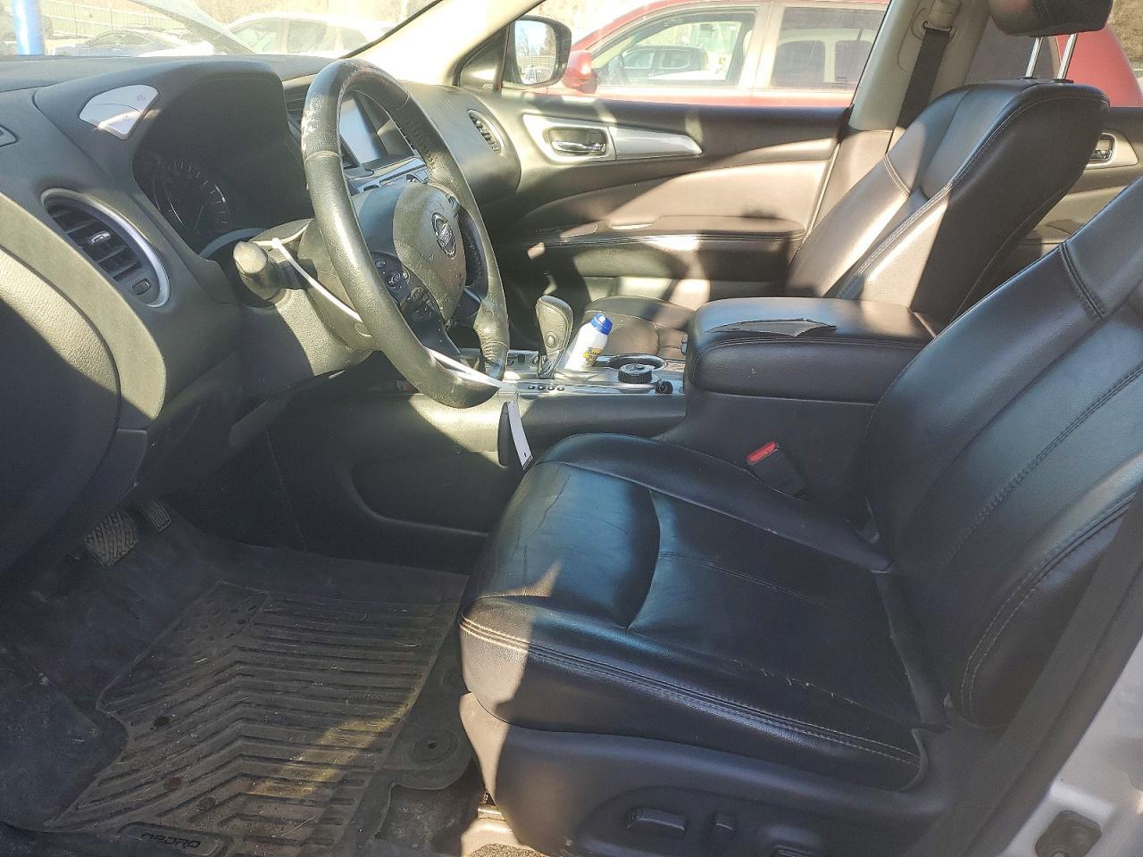 2019 Nissan Pathfinder s