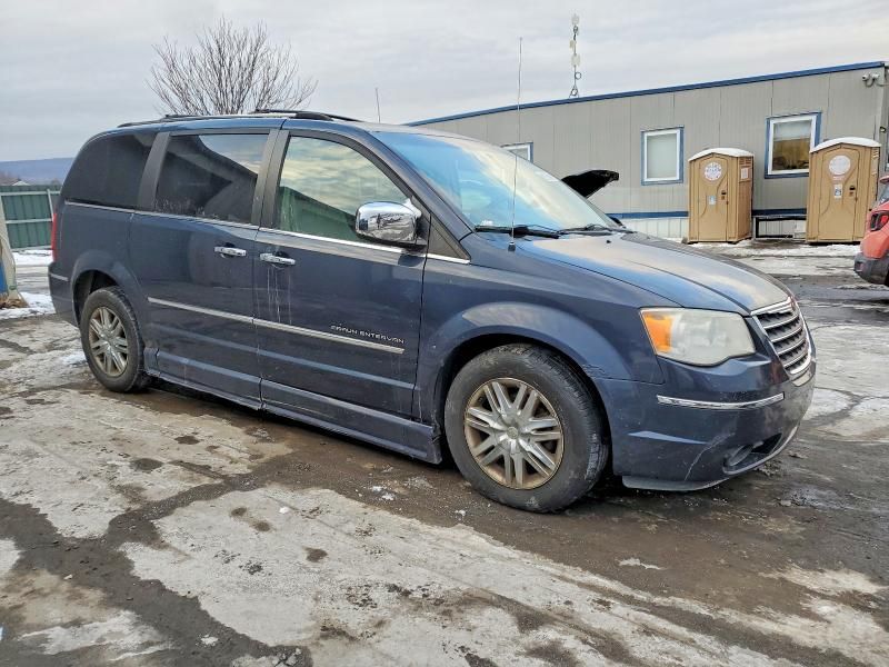 2008 Chrysler Town & Country Limited