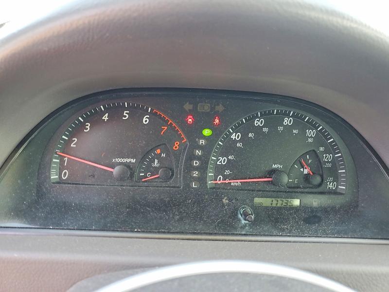 2003 Toyota Camry le