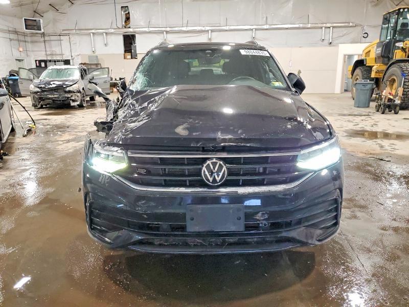 2023 Volkswagen Tiguan se R-line Black