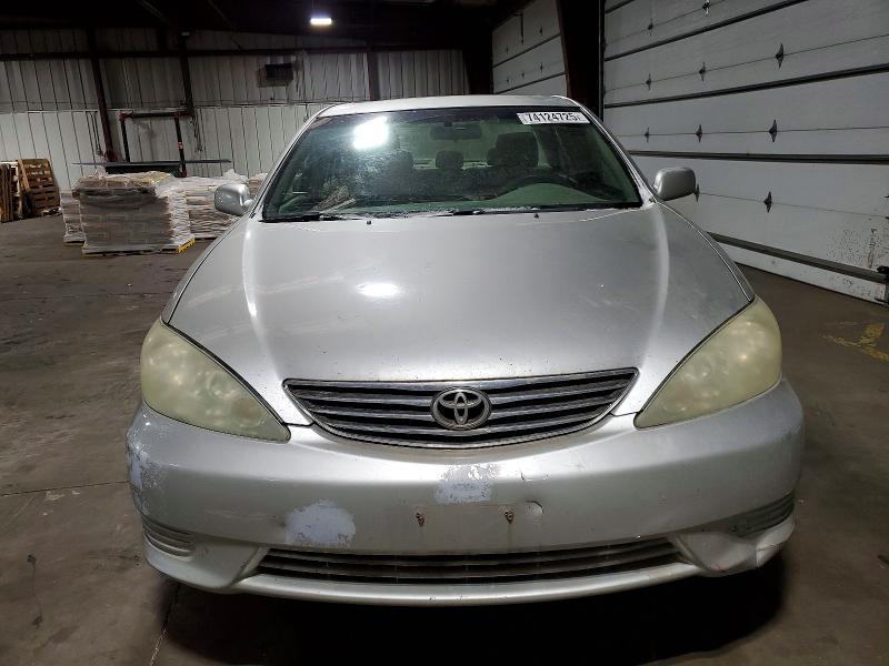 2006 Toyota Camry le