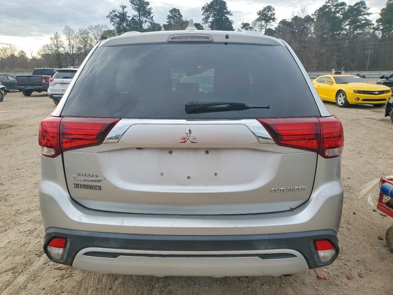2019 Mitsubishi Outlander es