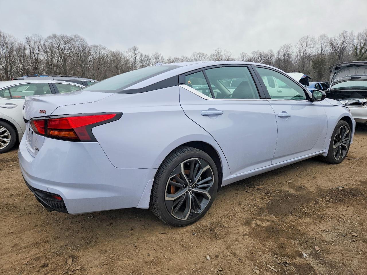 2024 Niss Altima 2.5 sr