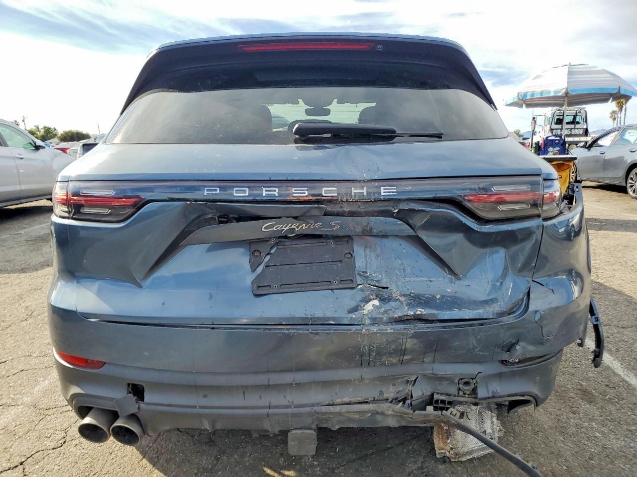 2019 Porsche Cayenne s
