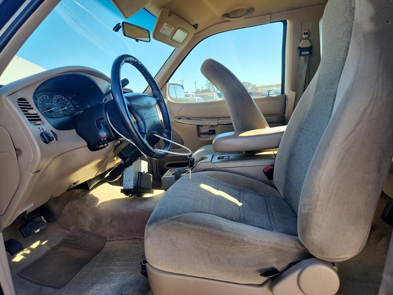 2000 Ford Explorer Sport