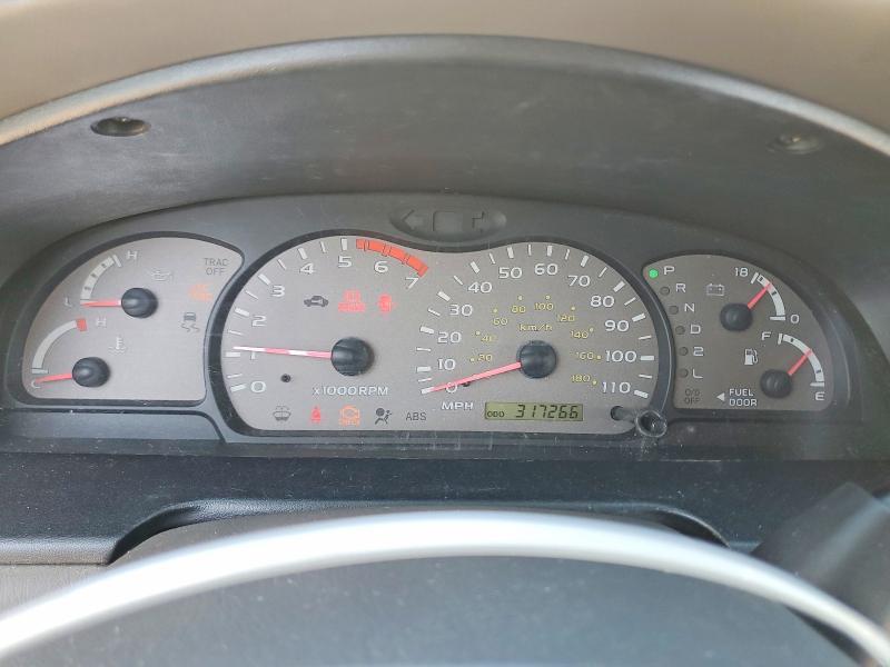 2003 Toyota Sequoia SR5