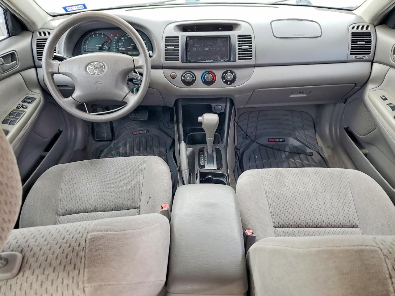 2003 Toyota Camry le