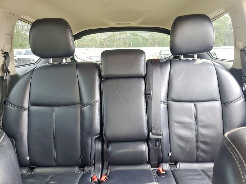 2019 Nissan Pathfinder s