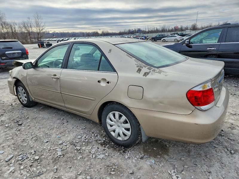 2005 Toyota Camry le