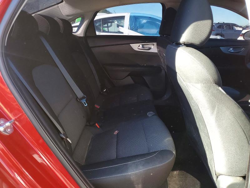 2024 KIA Forte lx
