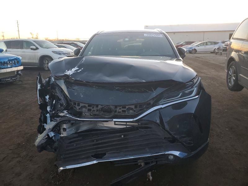 2023 Toyota Venza le