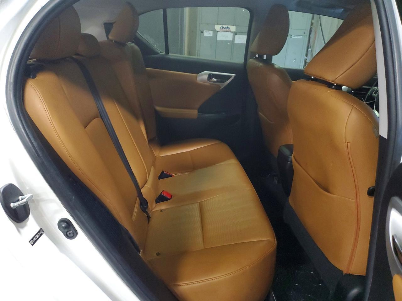 2013 Lexus Ct 200h Base