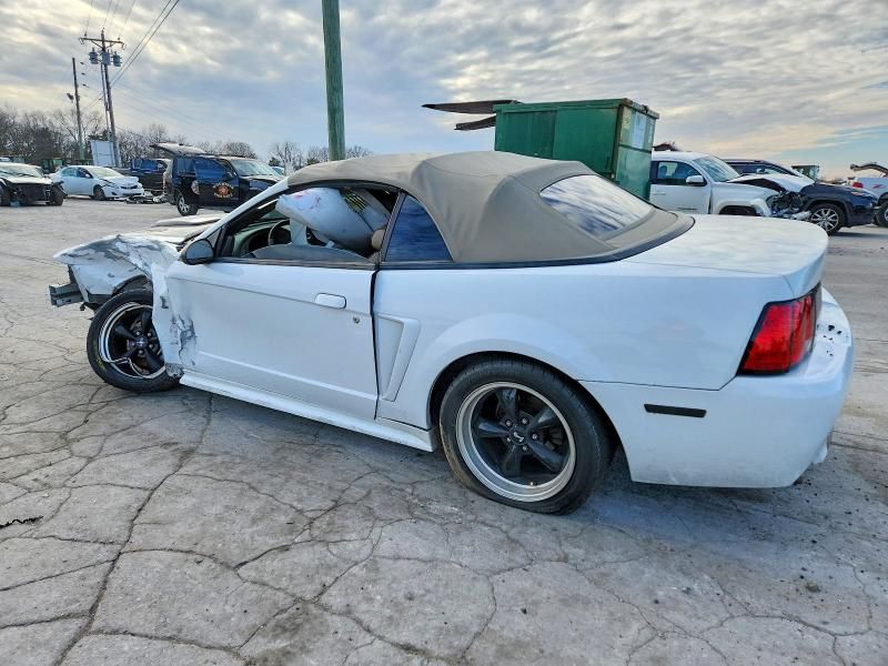 2004 Ford Mustang
