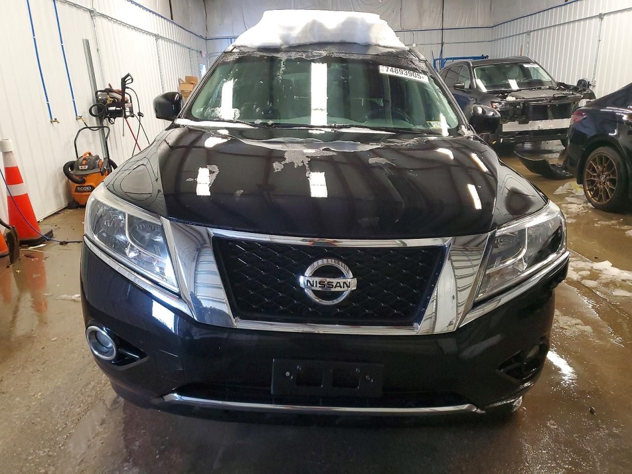 2016 Nissan Pathfinder s