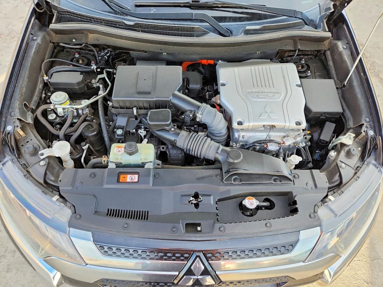 2021 Mitsubishi Outlander fe