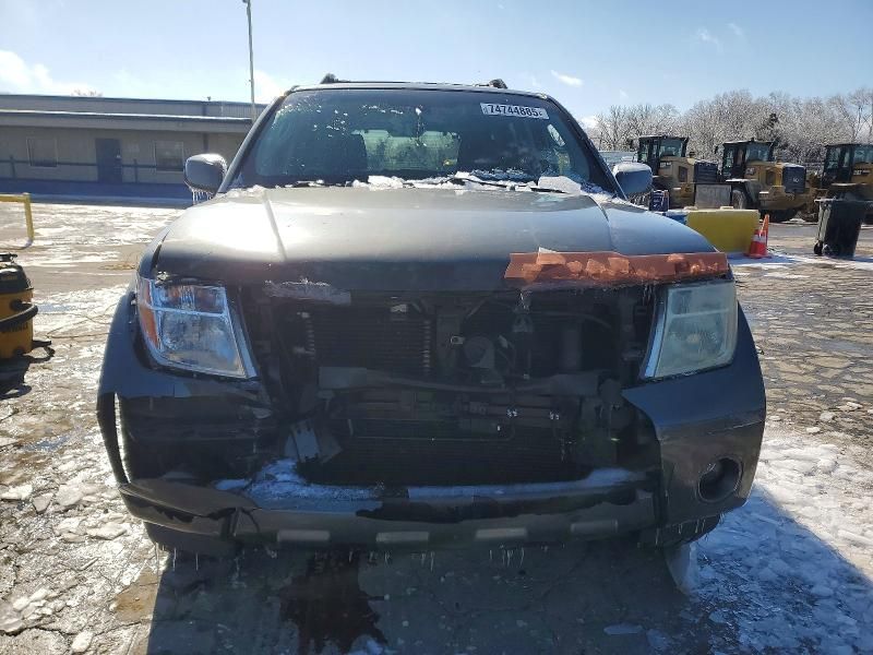 2005 Nissan Pathfinder le