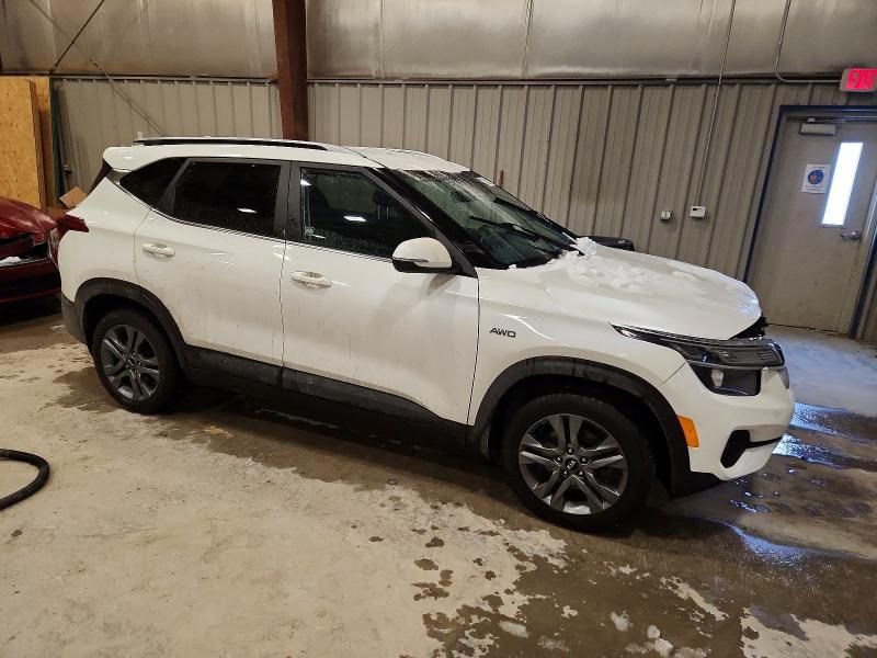 2021 KIA Seltos s